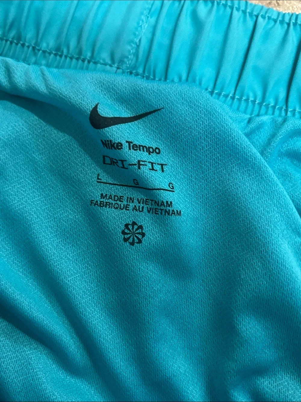 Nike - women’s- NWT - Teal and Coral Athletic Shorts Duo (size Large)